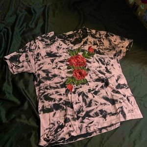 One of a Kind Hand-Embroidered Men’s Tye-dye Flower T